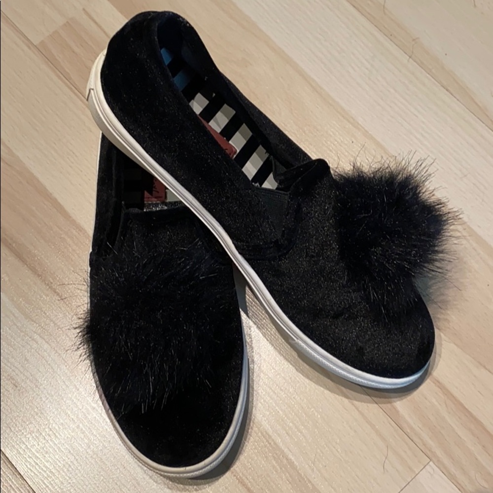 Betsey Johnson Fashion Sneakers